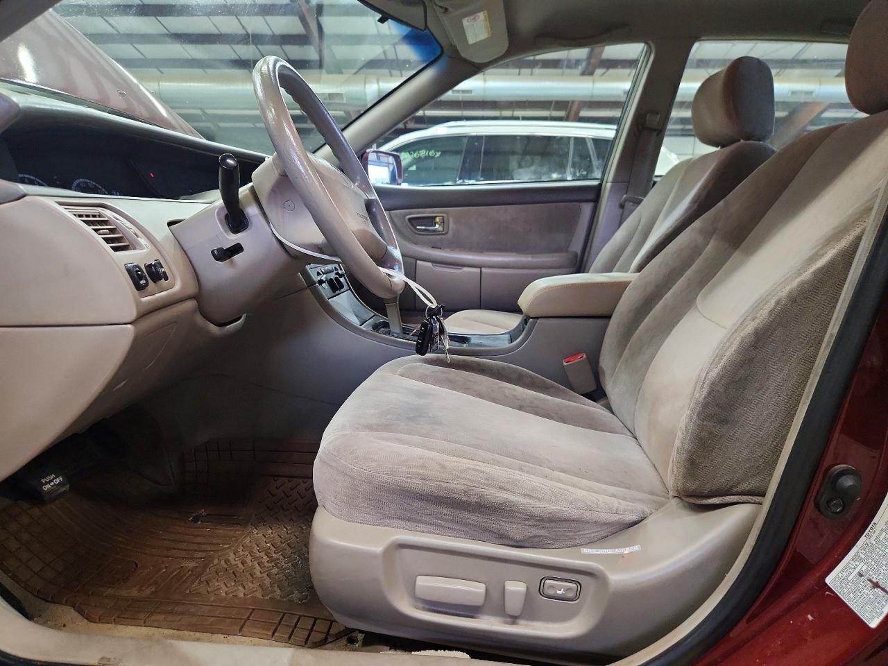 2000 TOYOTA AVALON