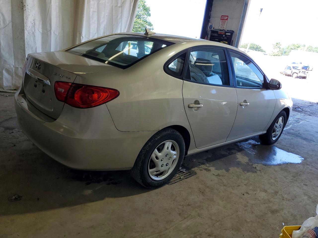2010 HYUNDAI ELANTRA