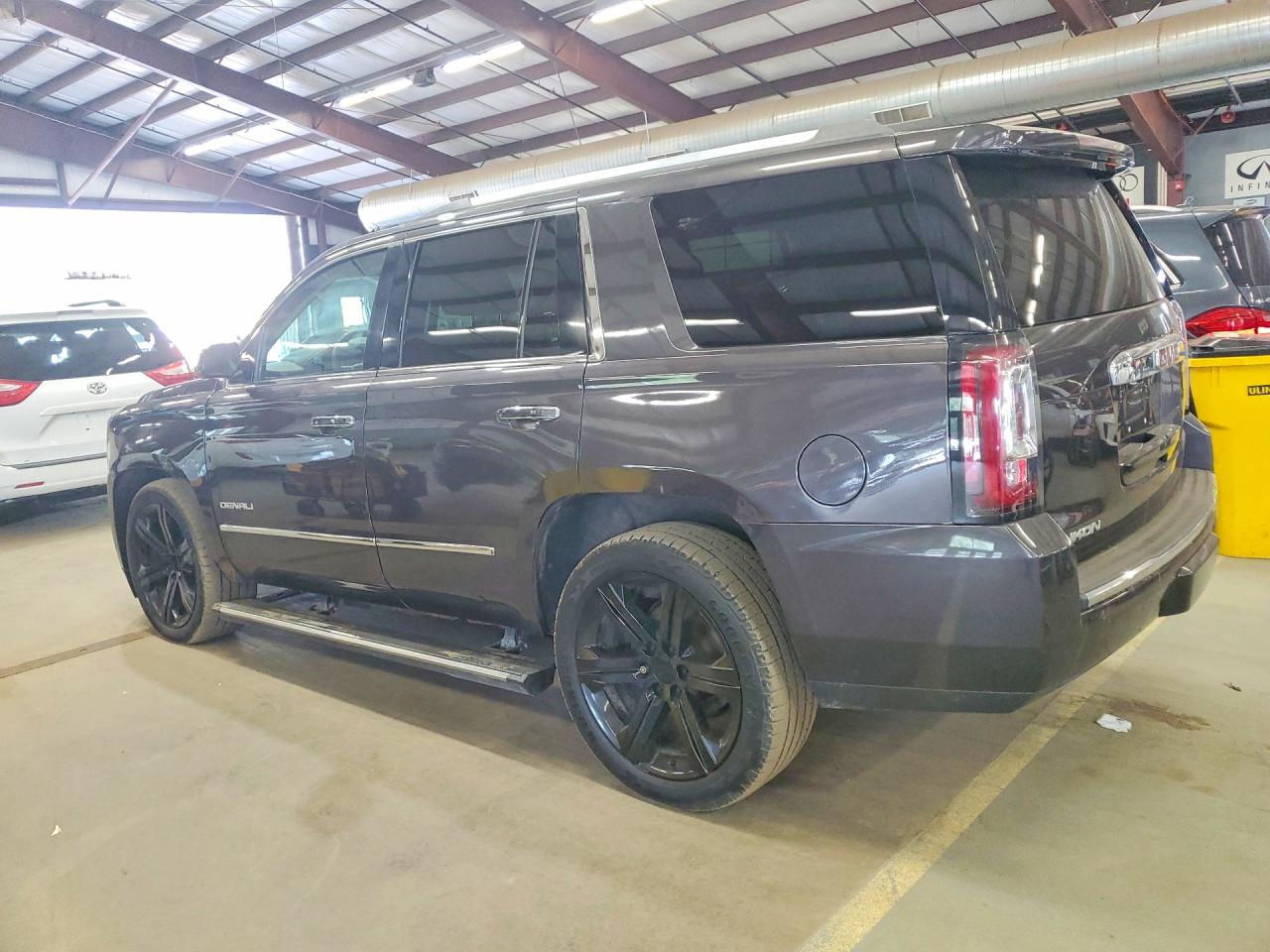 2015 GMC YUKON