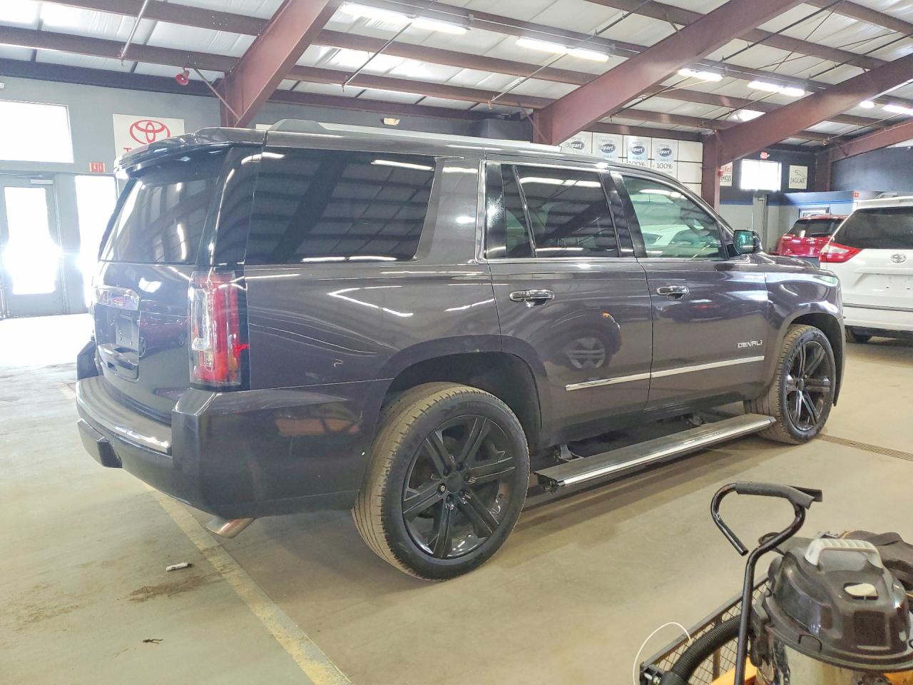 2015 GMC YUKON
