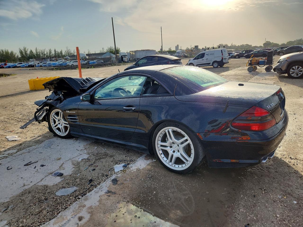 2004 MERCEDES-BENZ SL-CLASS