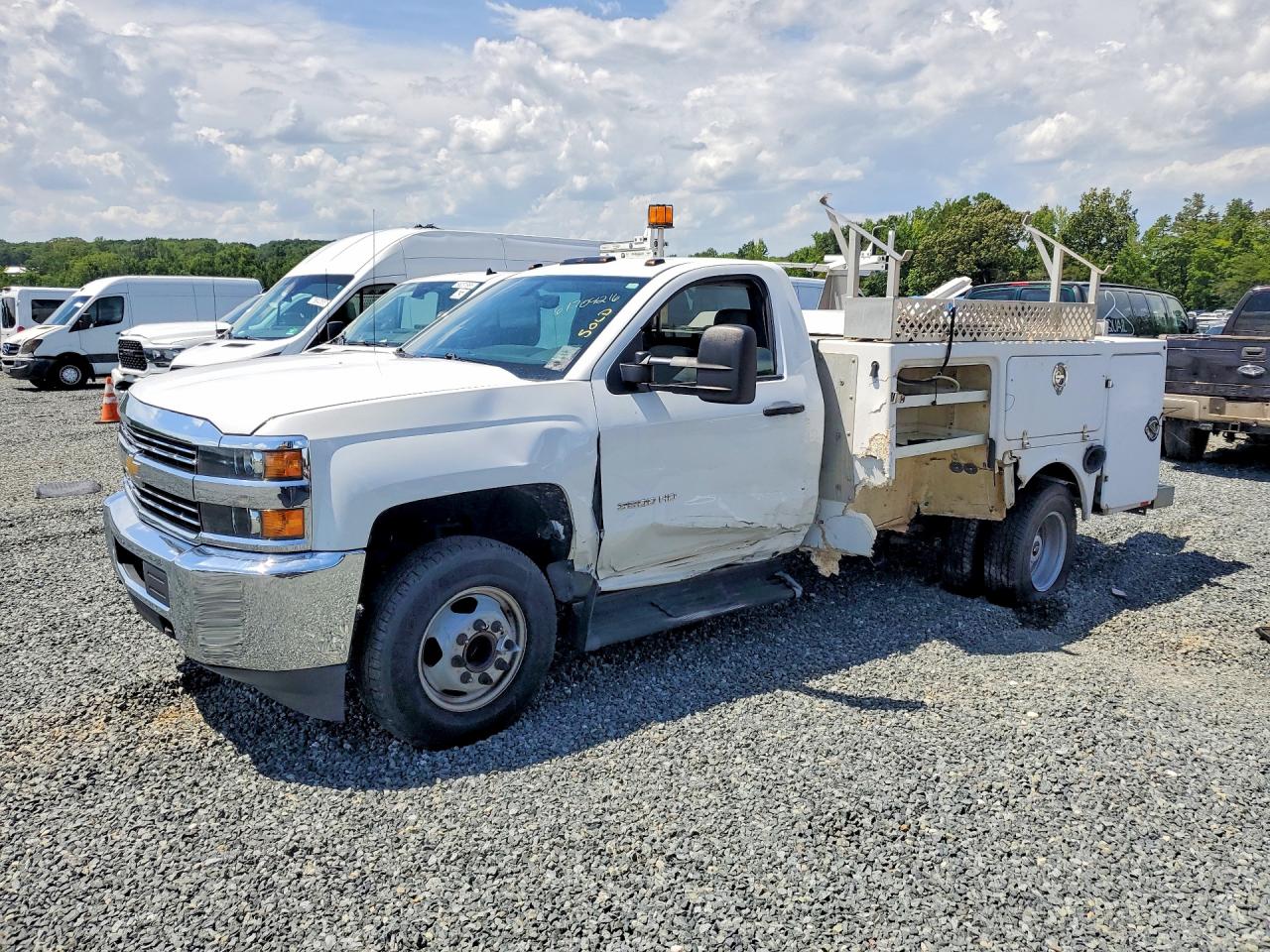 2017 CHEVROLET SILVERADO