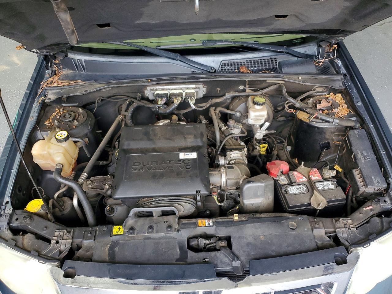 2011 FORD ESCAPE