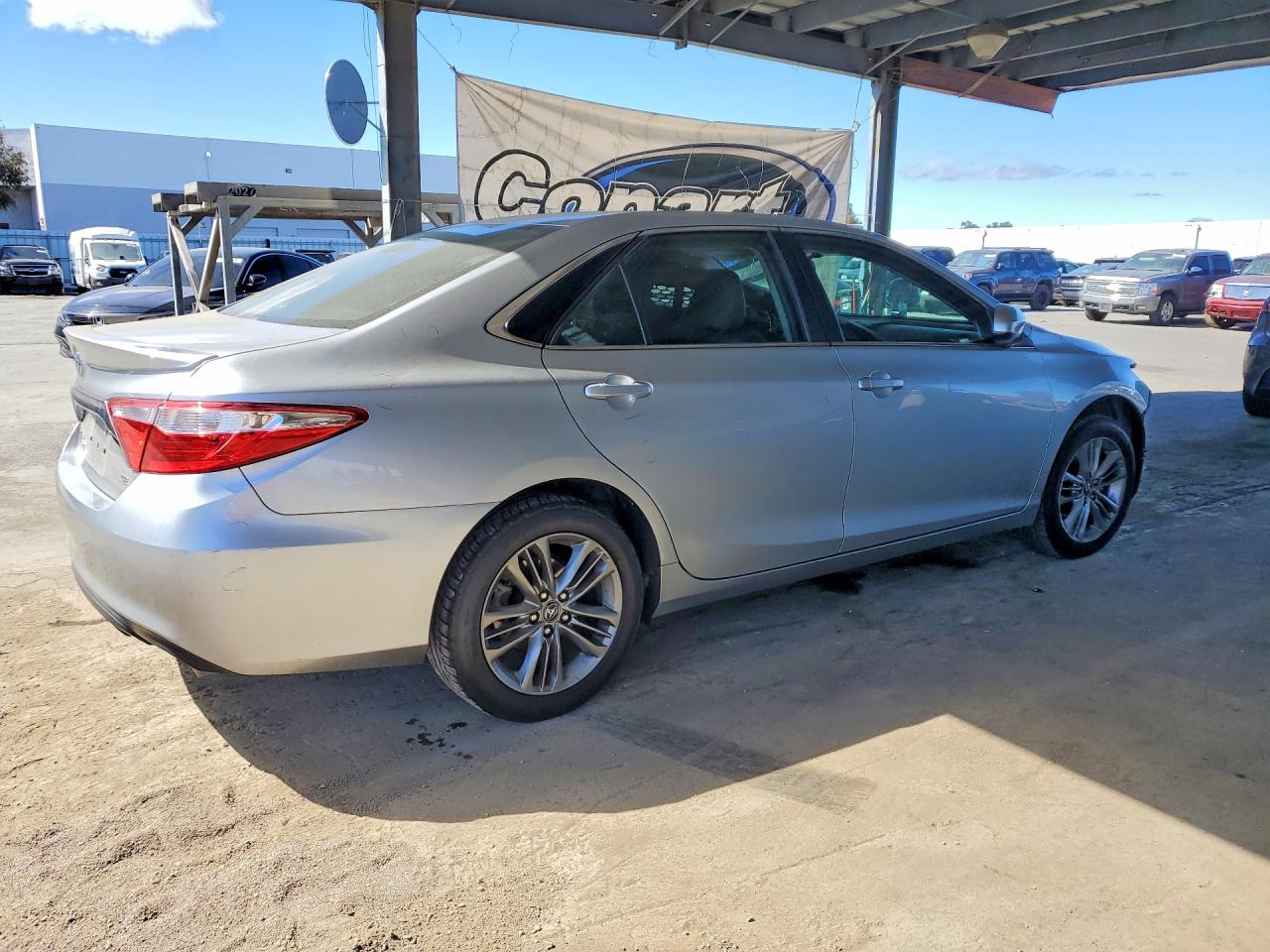 2016 TOYOTA CAMRY