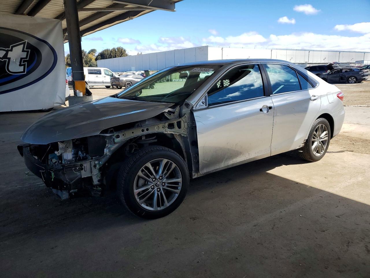 2016 TOYOTA CAMRY