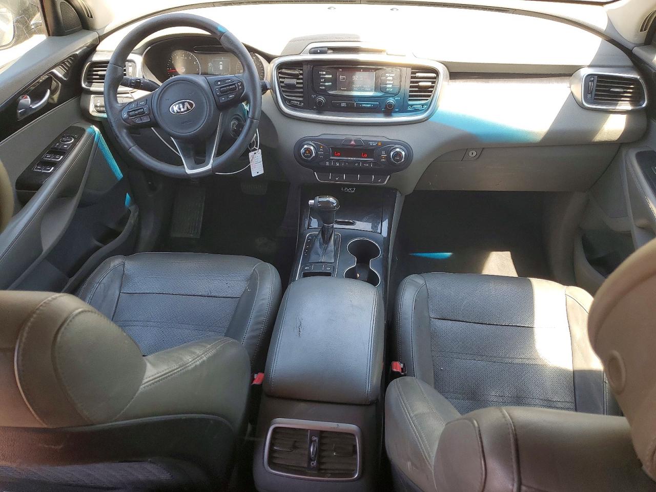 2016 KIA SORENTO