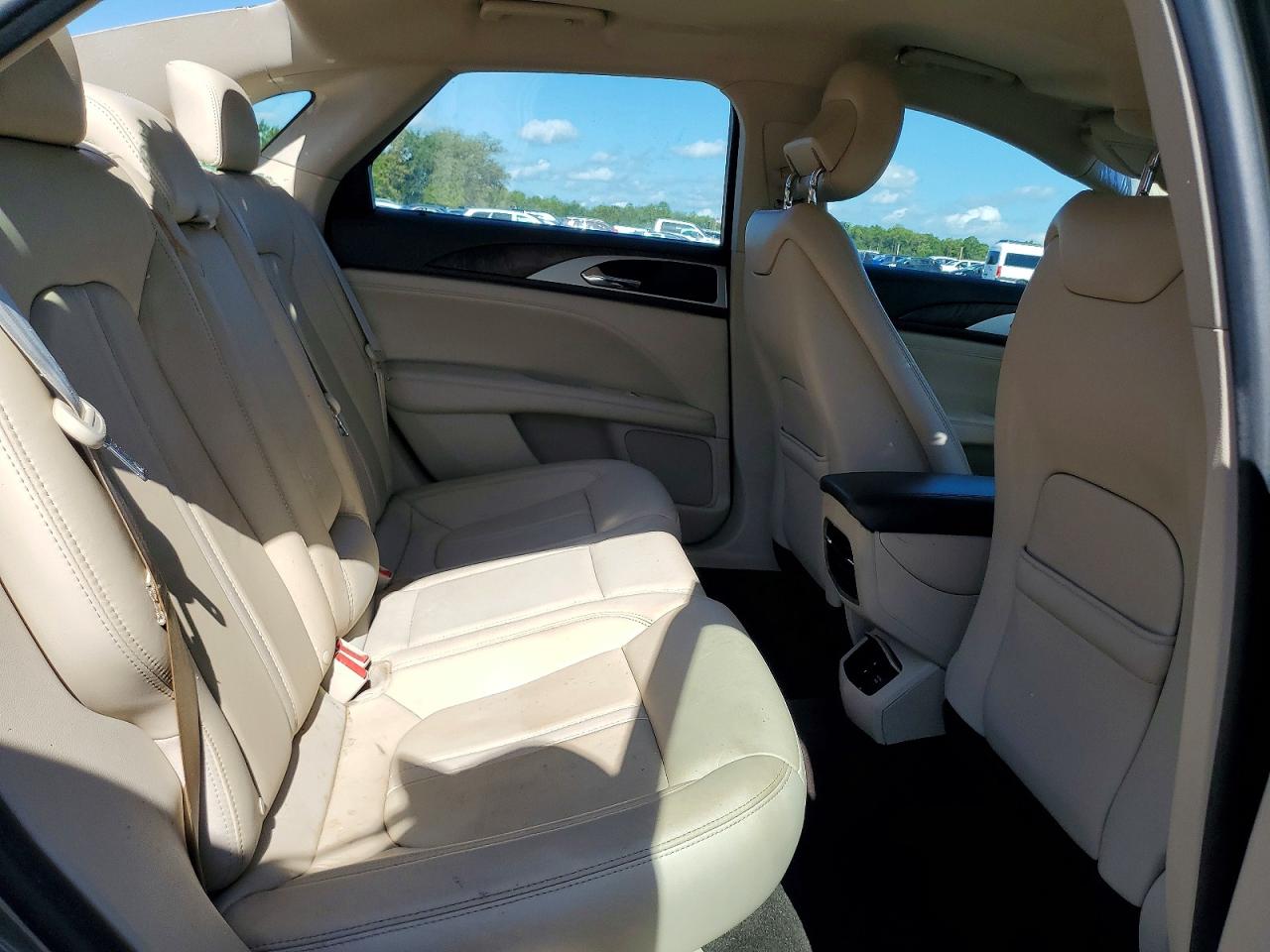 2017 LINCOLN MKZ