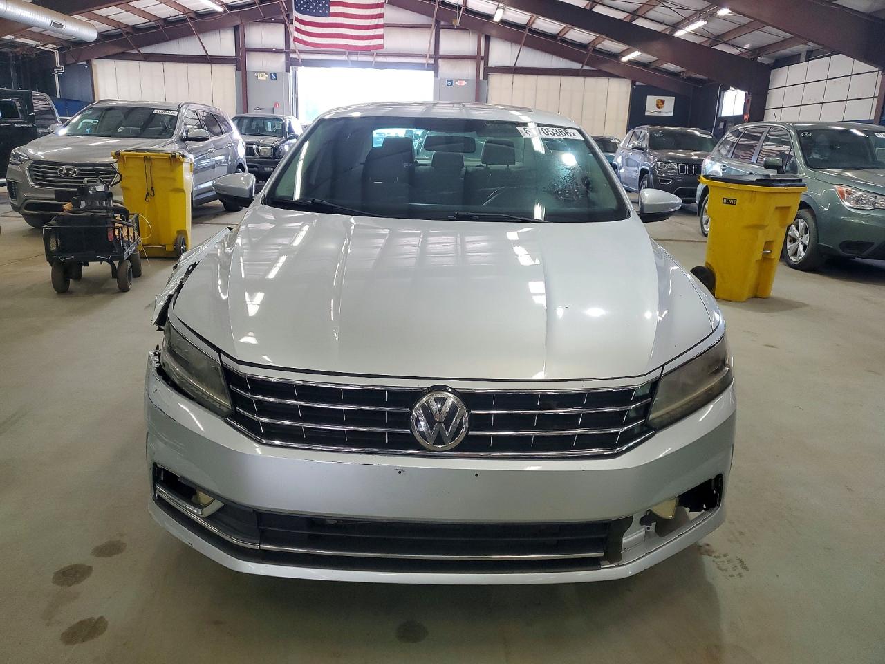 2016 VOLKSWAGEN PASSAT
