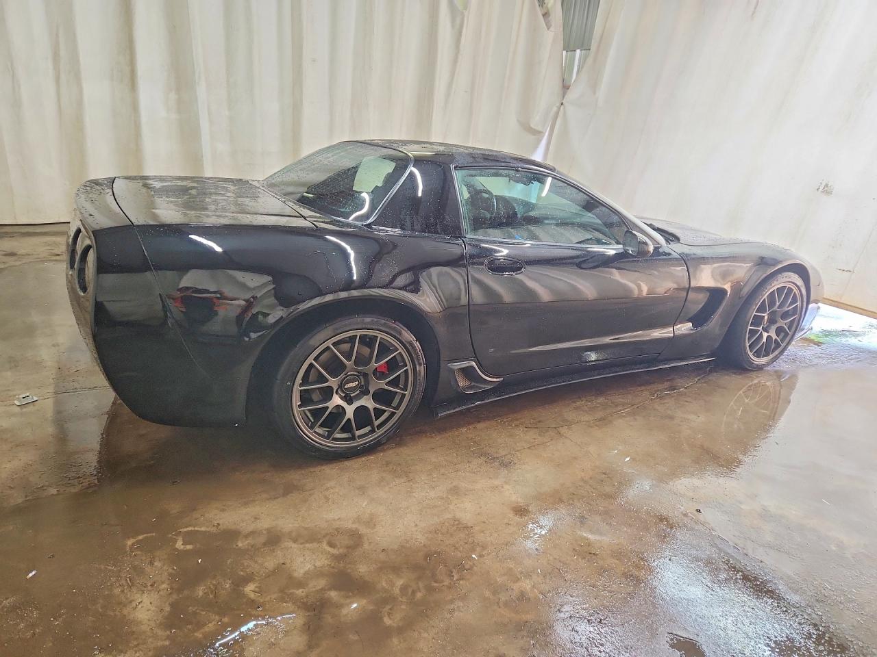2001 CHEVROLET CORVETTE