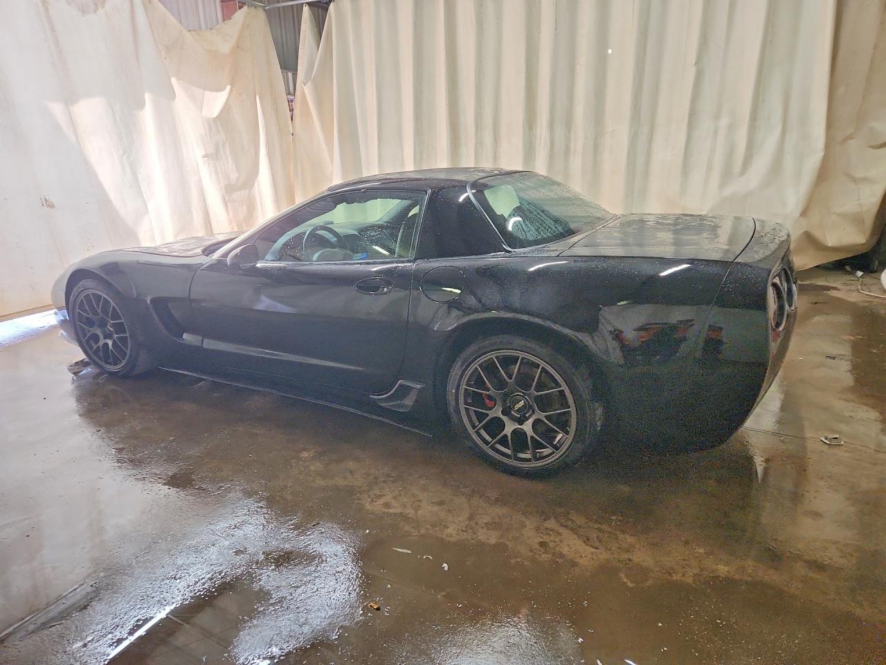 2001 CHEVROLET CORVETTE