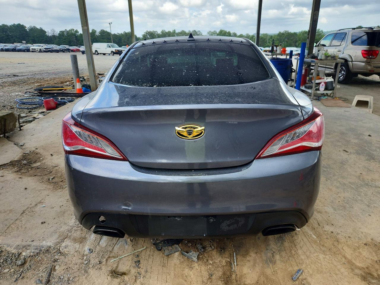 2016 HYUNDAI GENESIS