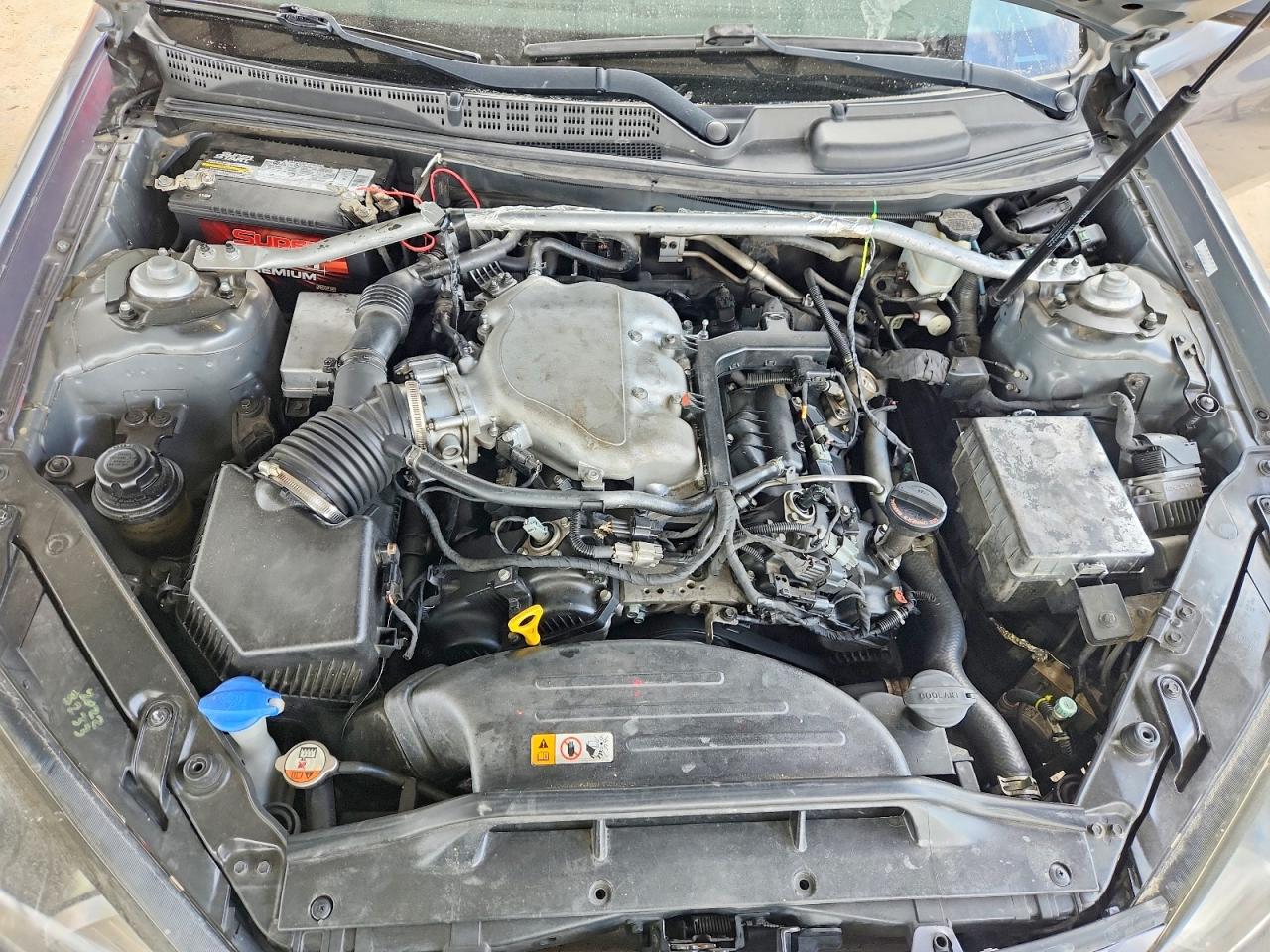 2016 HYUNDAI GENESIS