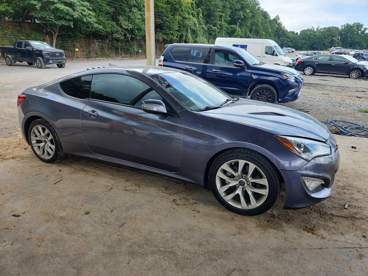 2016 HYUNDAI GENESIS