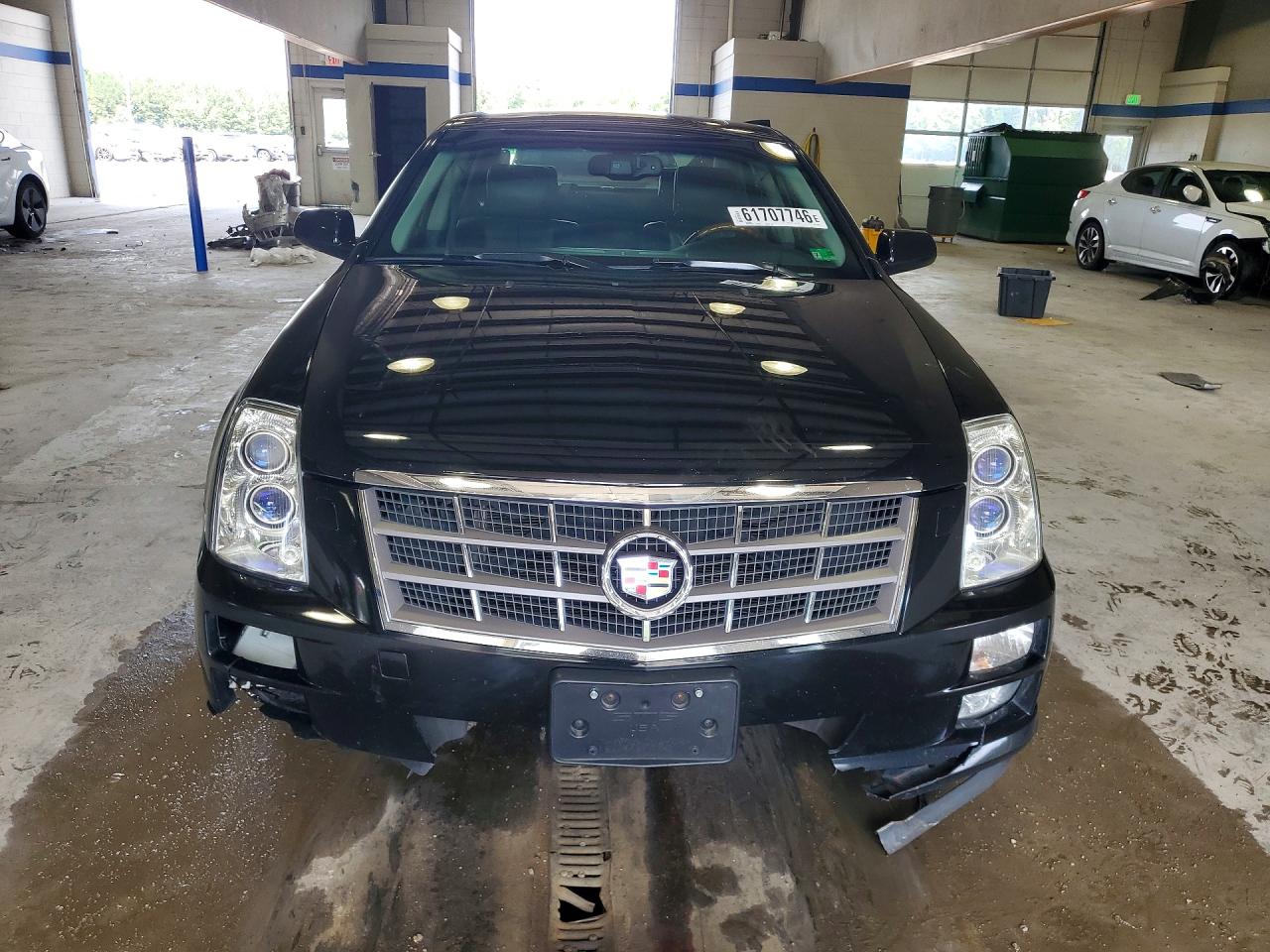 2011 CADILLAC STS