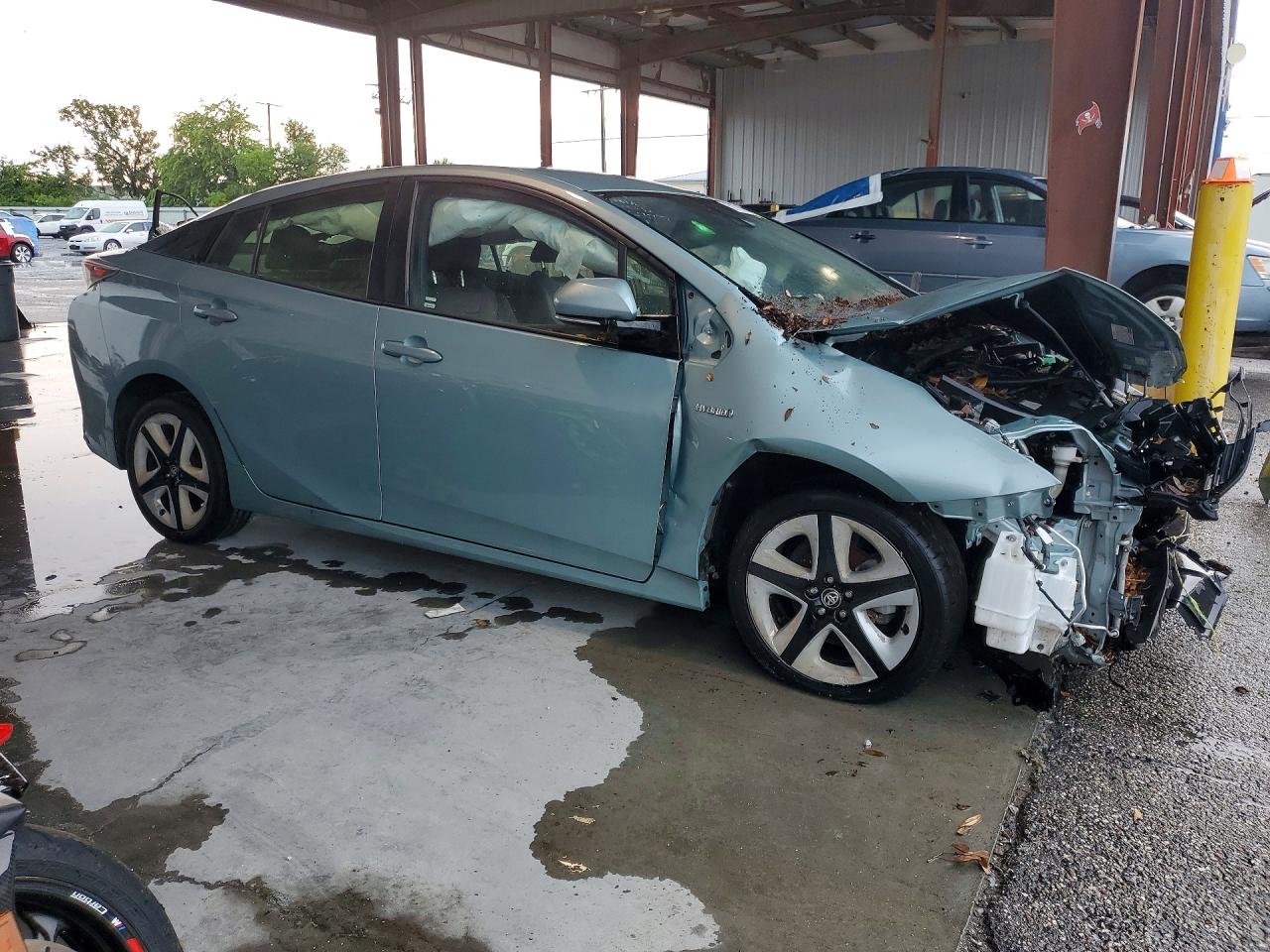2016 TOYOTA PRIUS