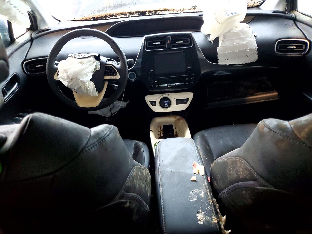 2016 TOYOTA PRIUS