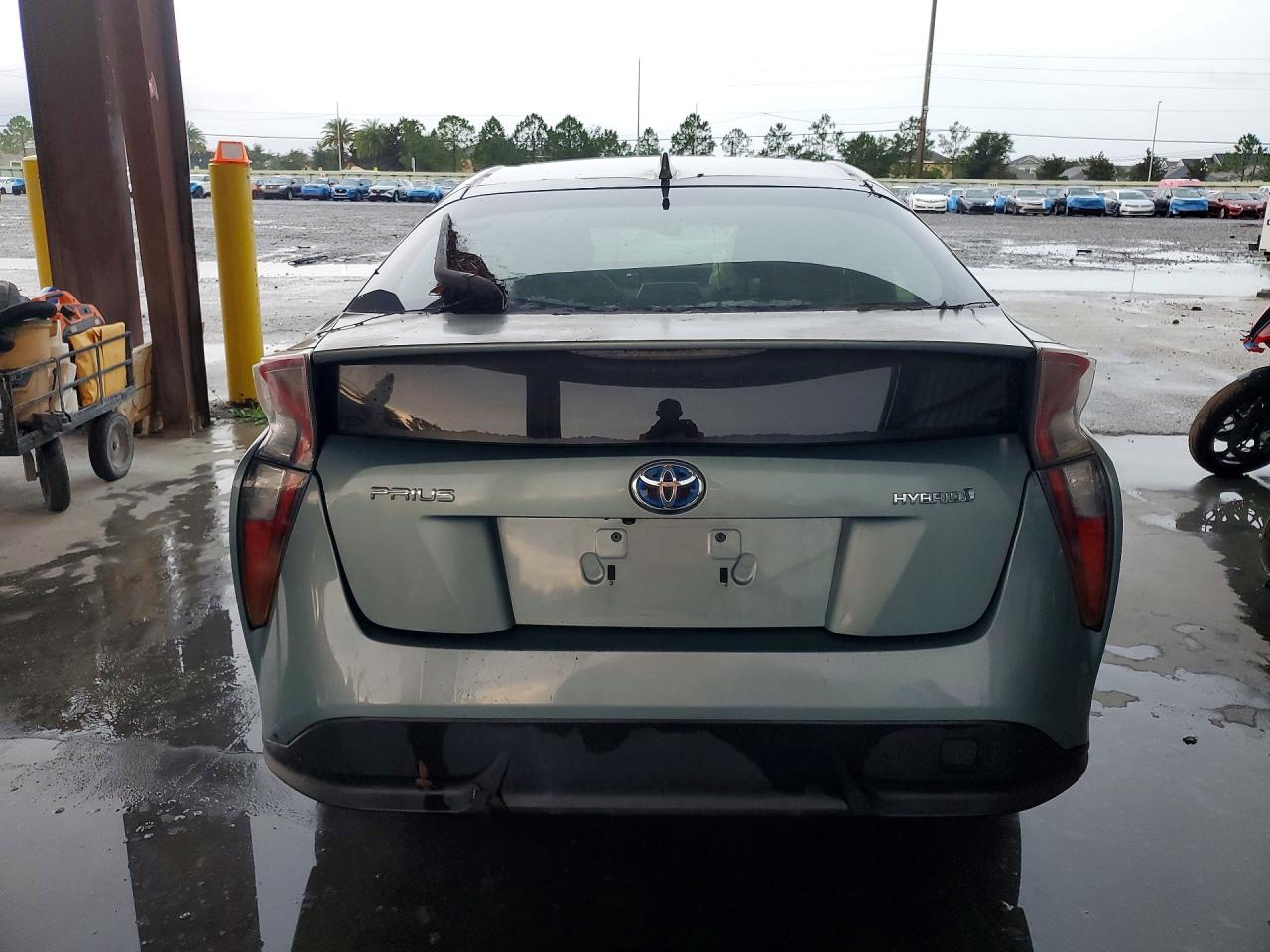 2016 TOYOTA PRIUS
