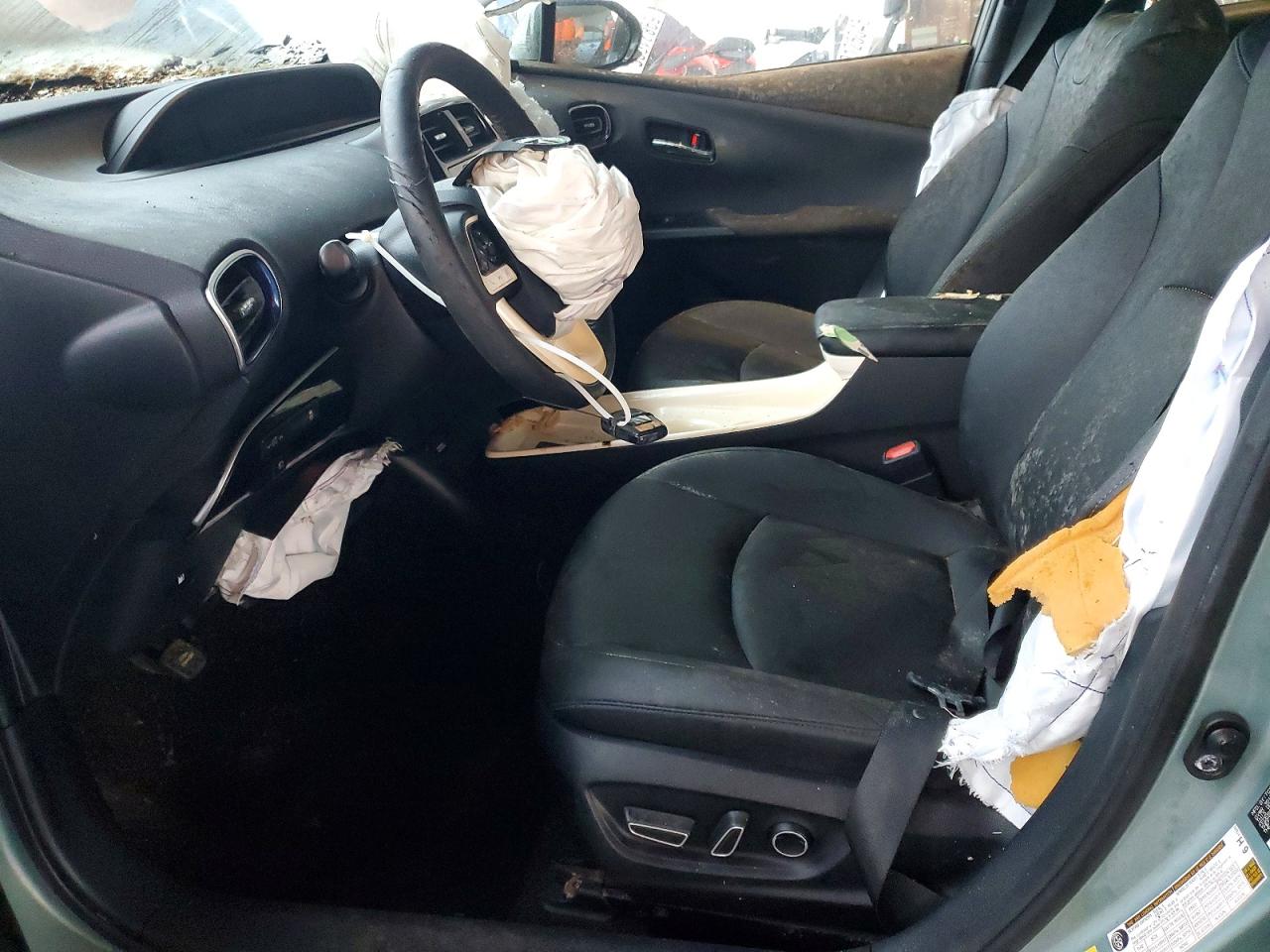 2016 TOYOTA PRIUS