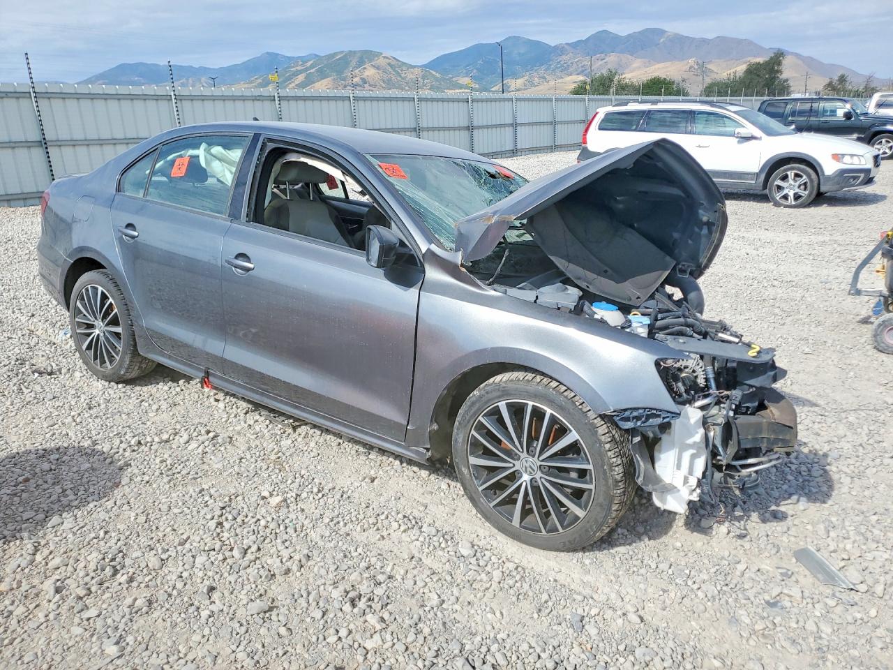 2016 VOLKSWAGEN JETTA