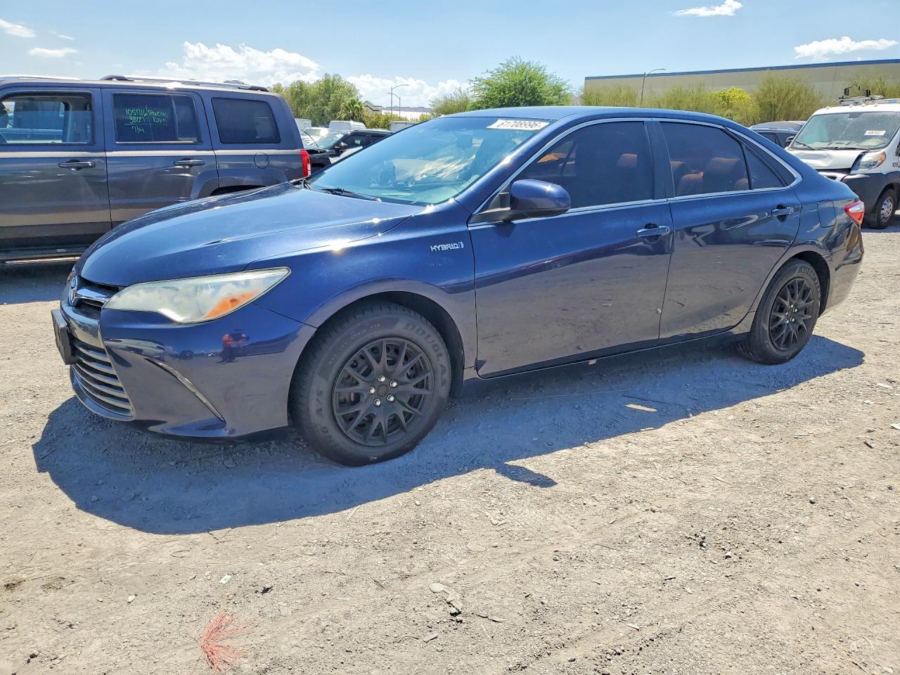 2016 TOYOTA CAMRY SOLA