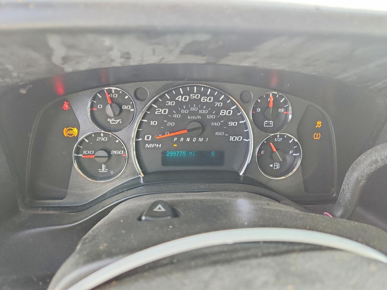 2011 CHEVROLET EXPRESS