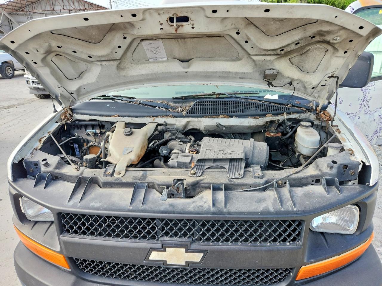 2011 CHEVROLET EXPRESS