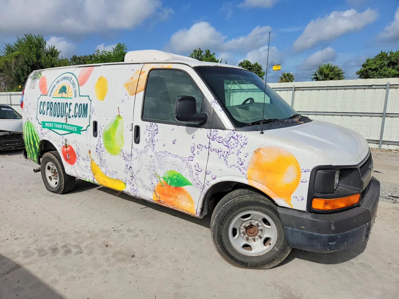 2011 CHEVROLET EXPRESS
