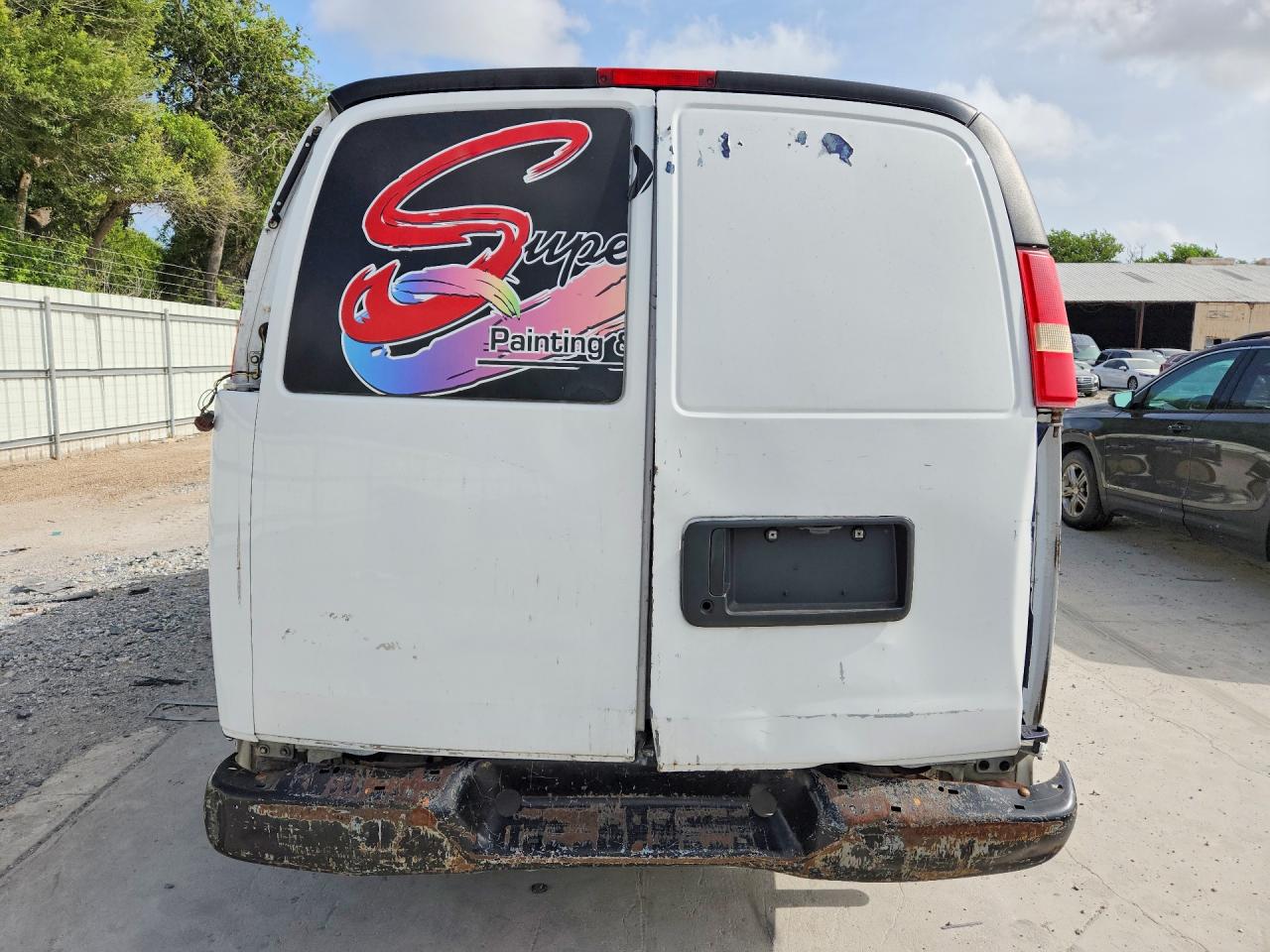 2011 CHEVROLET EXPRESS