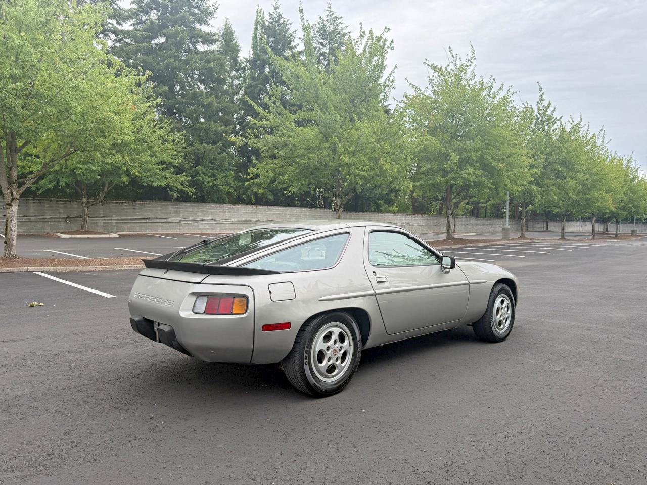 1982 PORSCHE 928