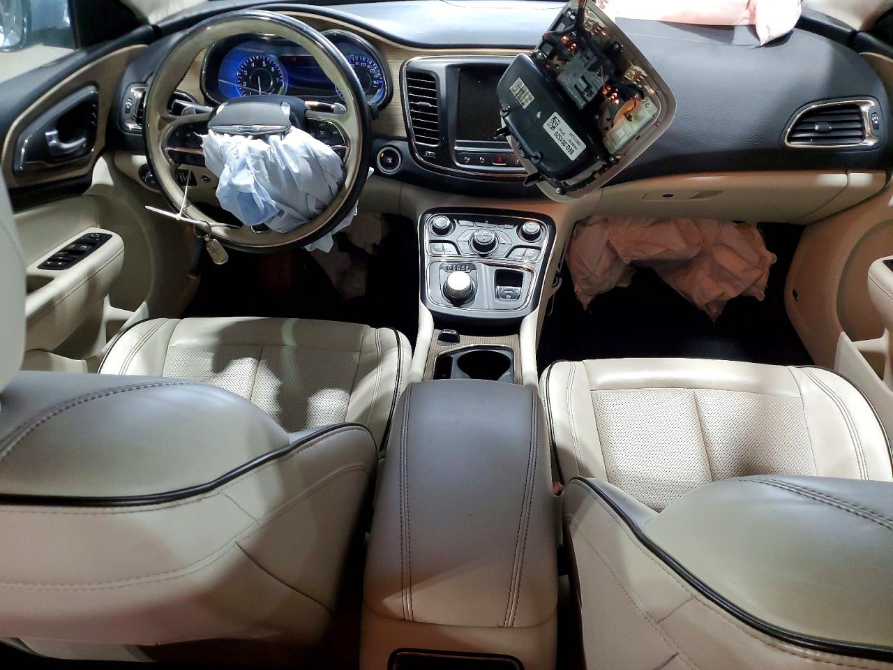 2015 CHRYSLER 200