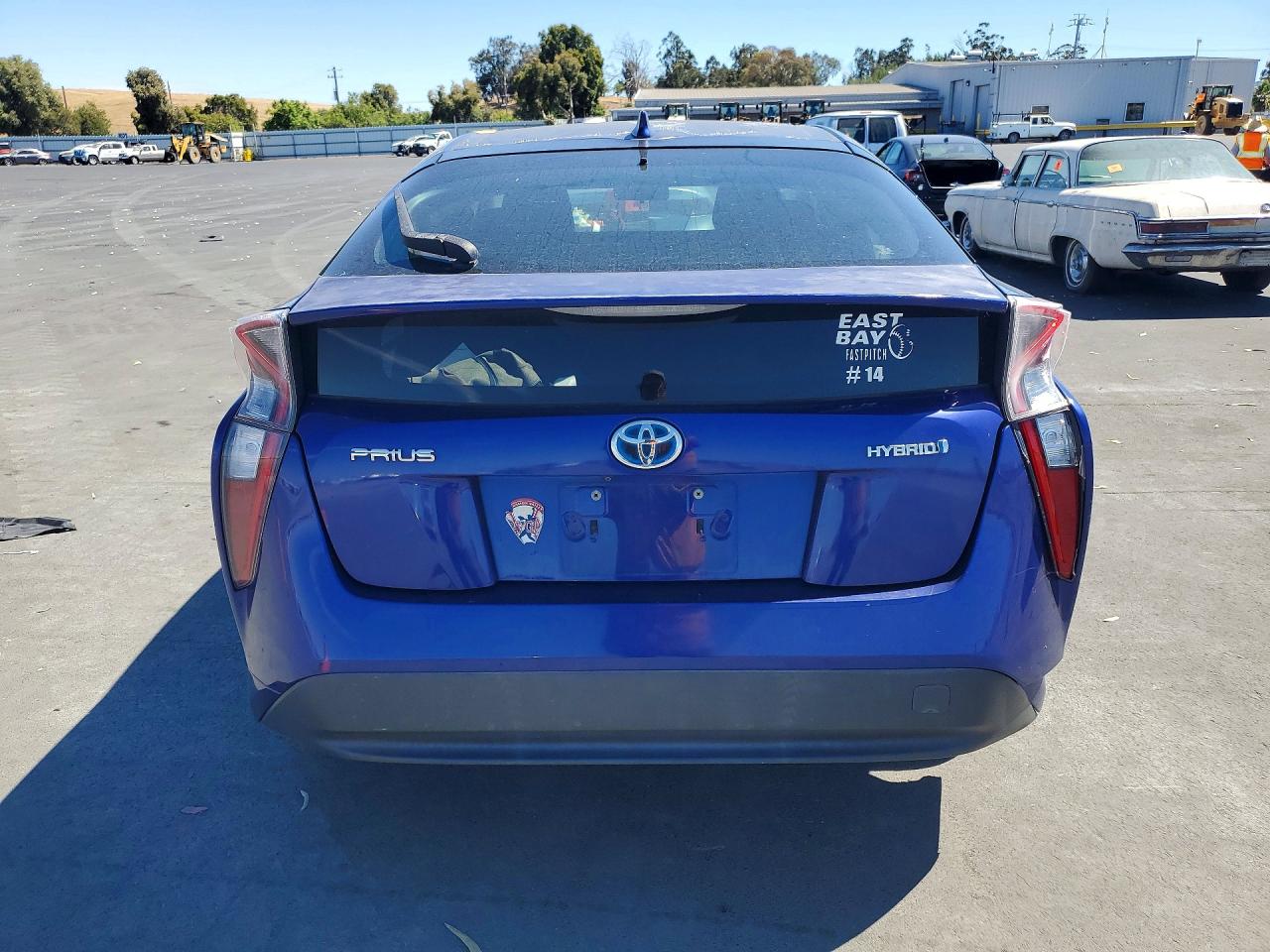 2016 TOYOTA PRIUS