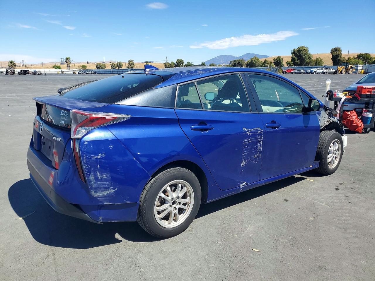 2016 TOYOTA PRIUS