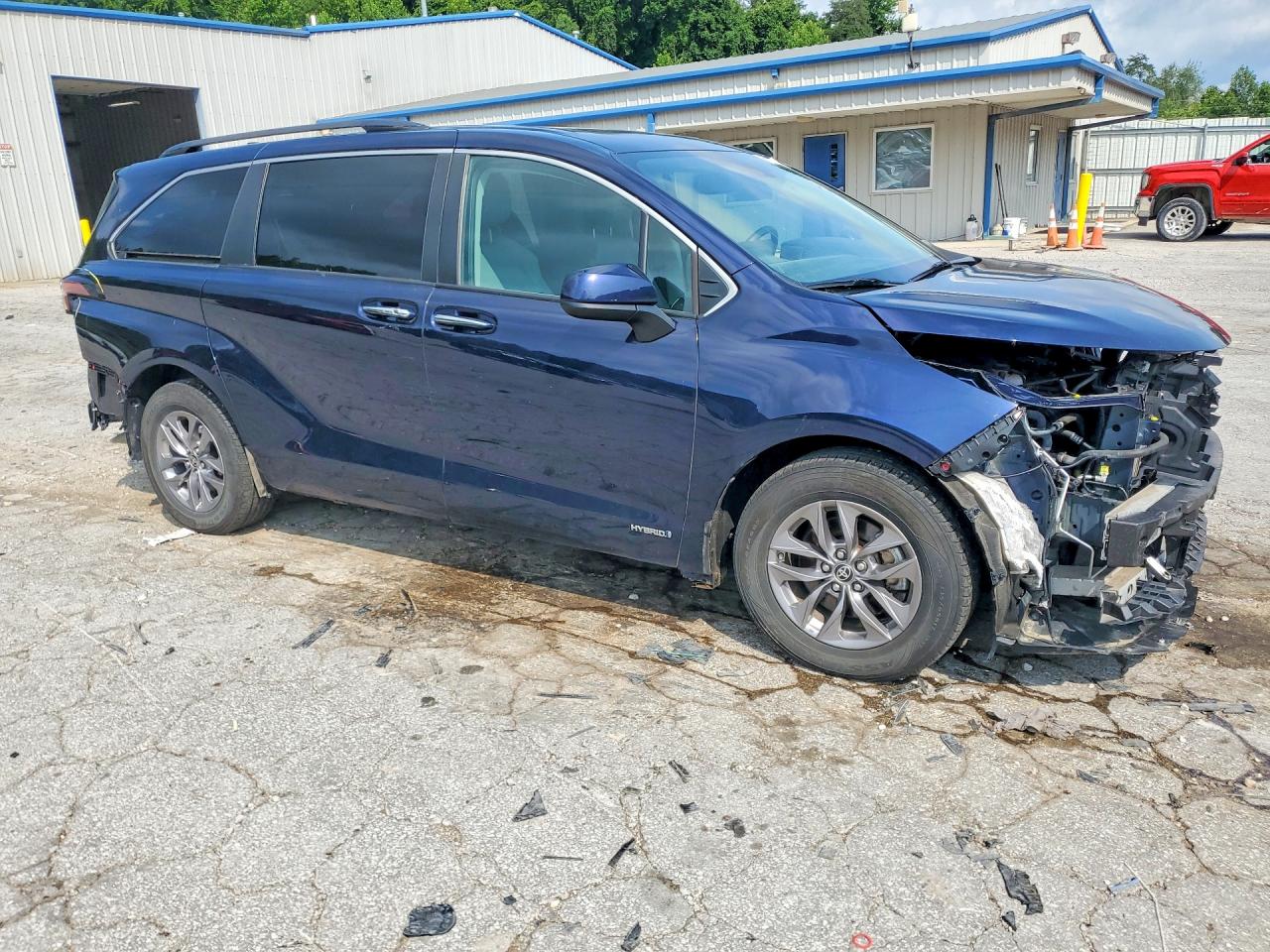 2021 TOYOTA SIENNA