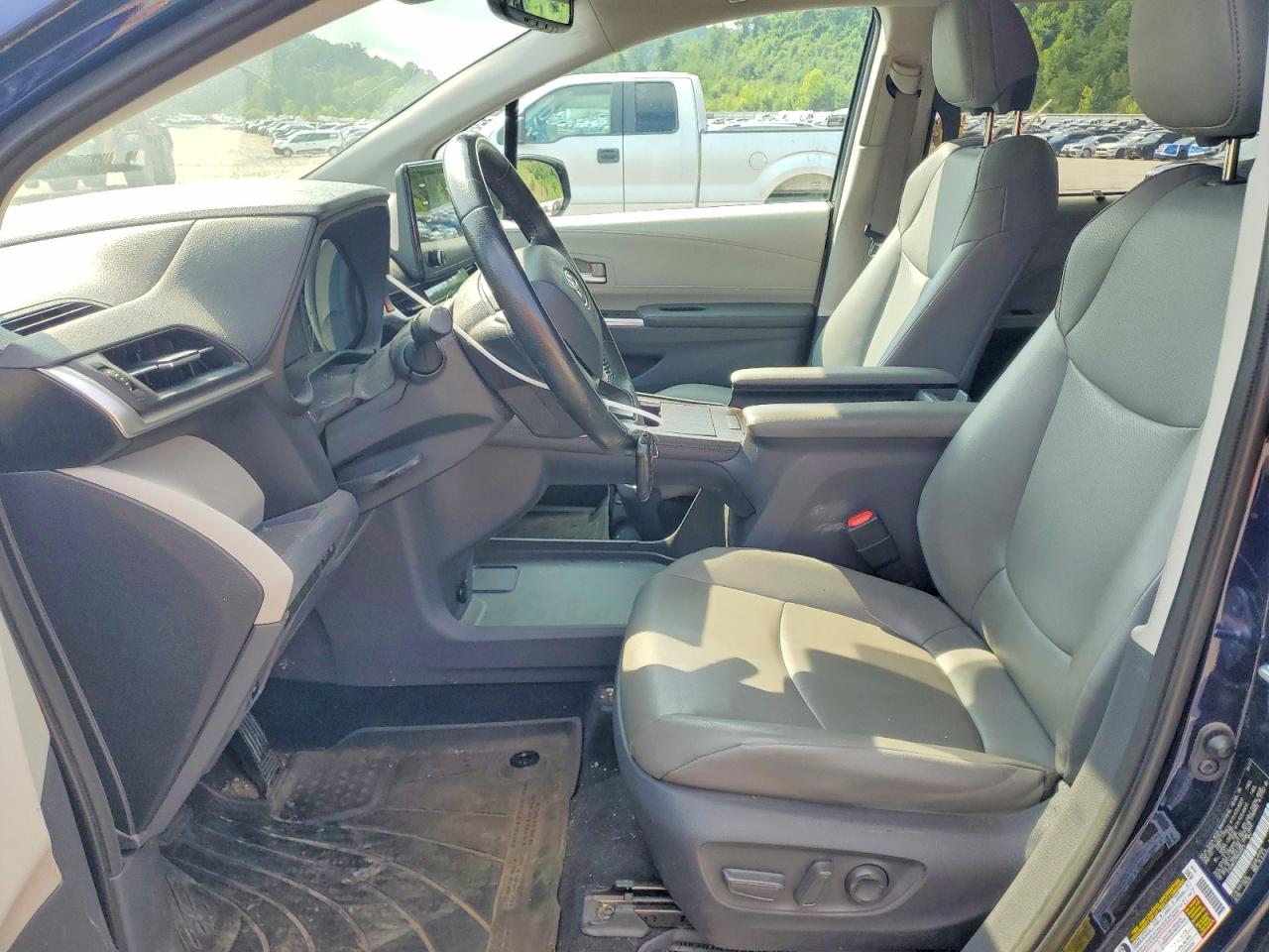 2021 TOYOTA SIENNA