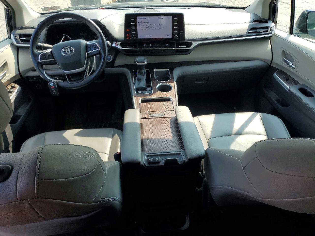 2021 TOYOTA SIENNA