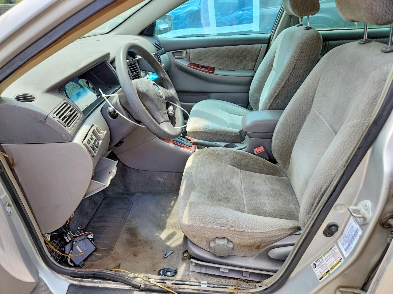 2004 TOYOTA COROLLA