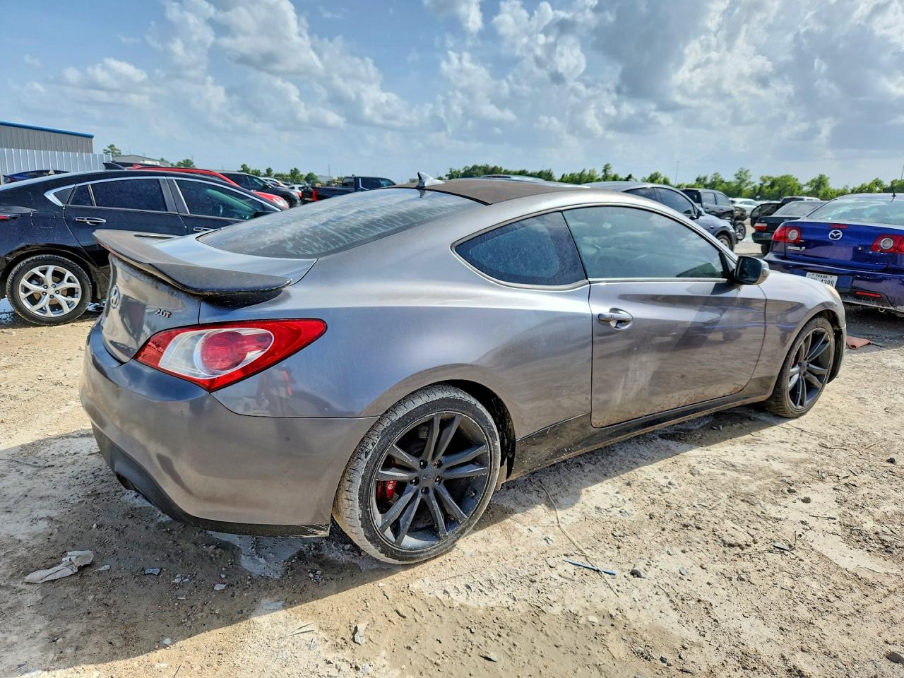 2010 HYUNDAI GENESIS