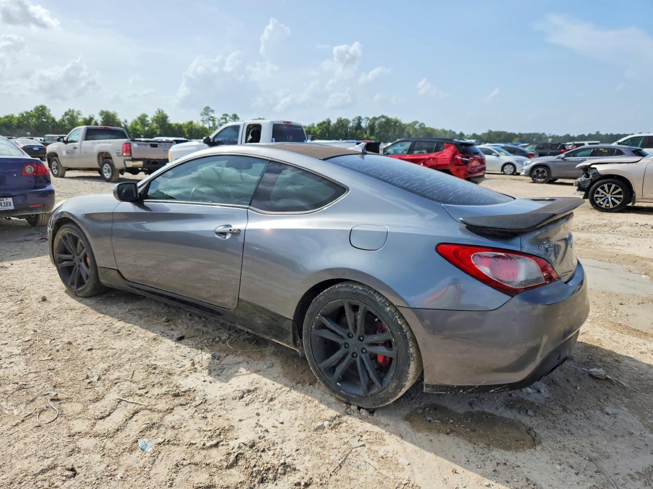 2010 HYUNDAI GENESIS