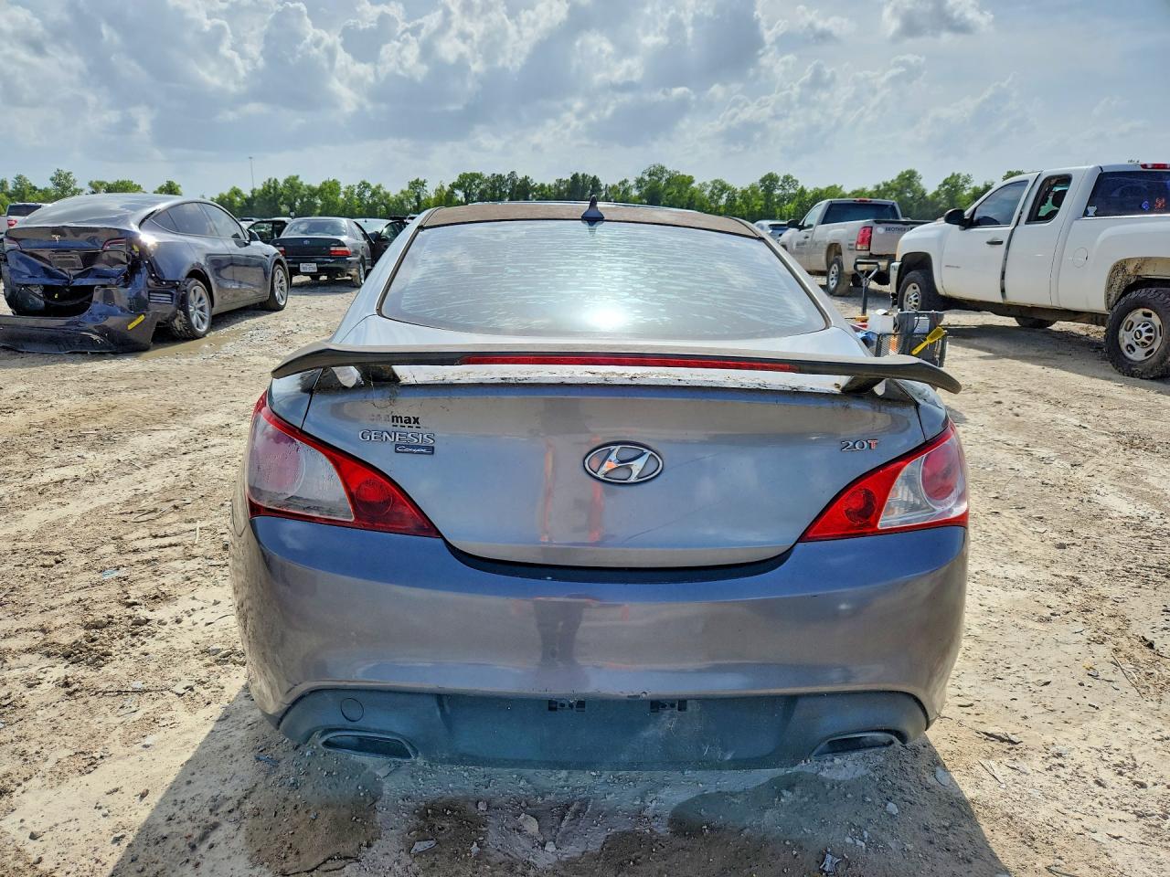 2010 HYUNDAI GENESIS