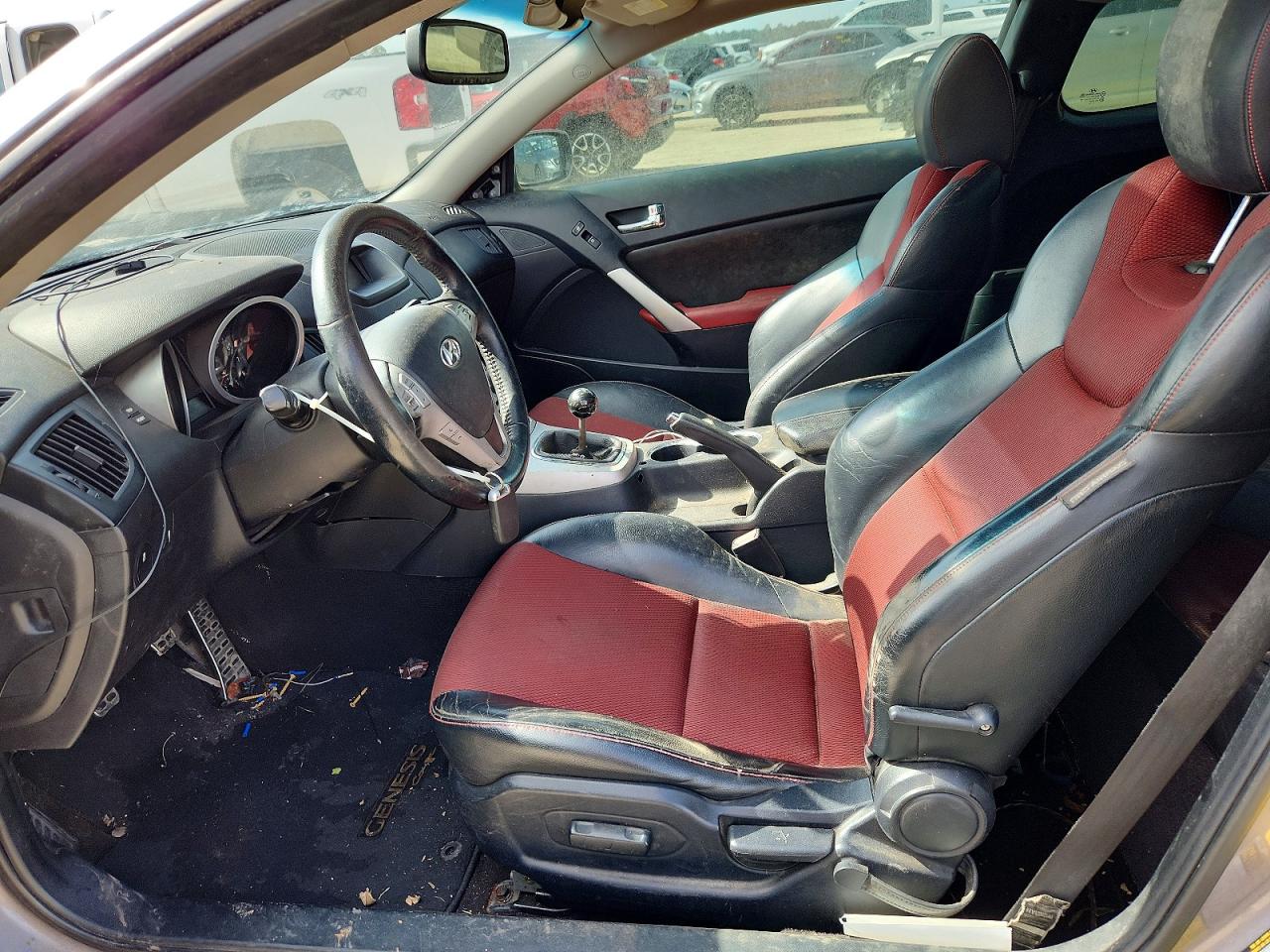2010 HYUNDAI GENESIS