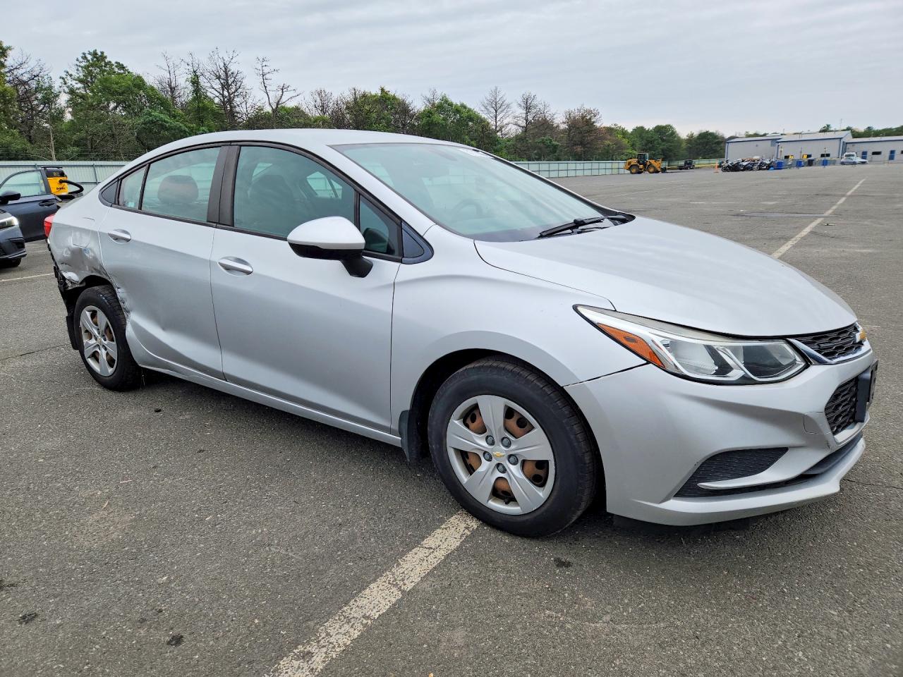 2017 CHEVROLET CRUZE
