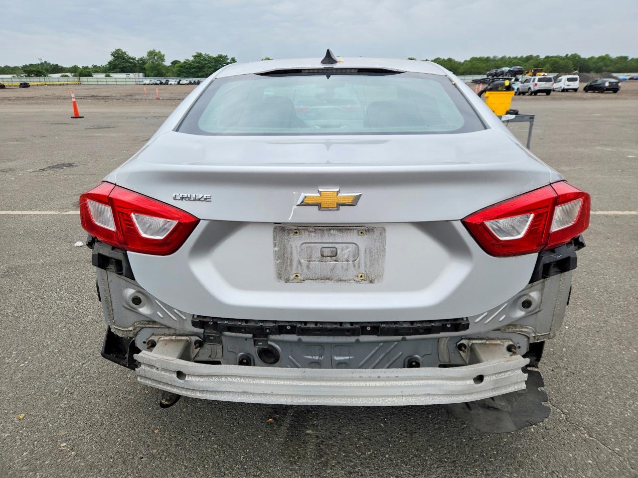 2017 CHEVROLET CRUZE