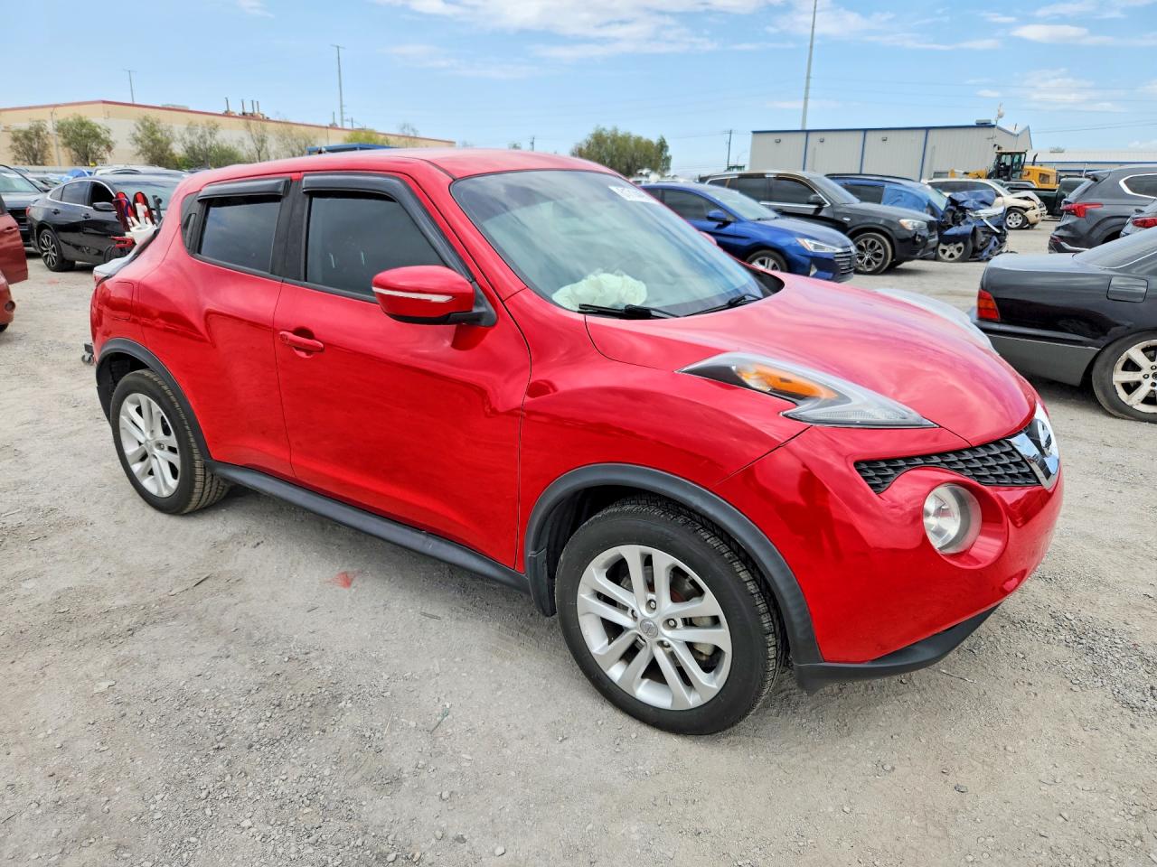 2015 NISSAN JUKE