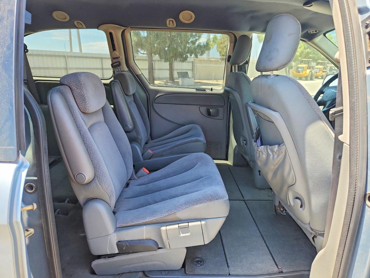 2006 CHRYSLER MINIVAN