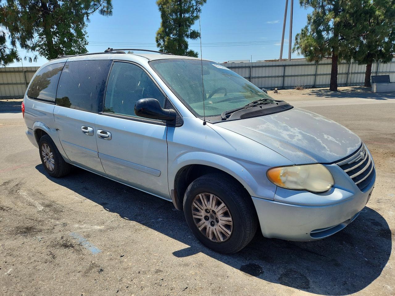2006 CHRYSLER MINIVAN