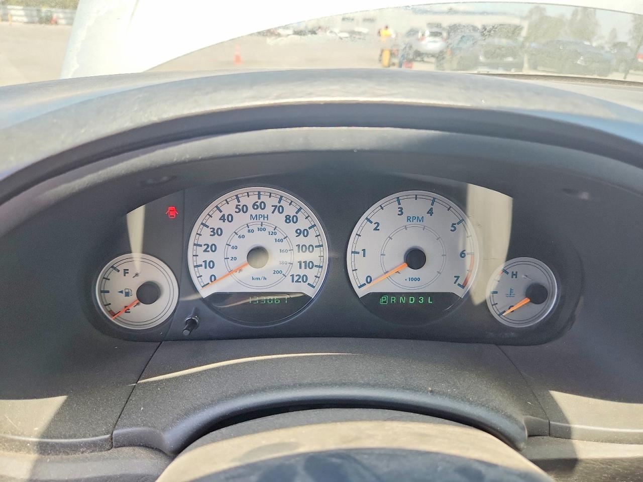 2006 CHRYSLER MINIVAN
