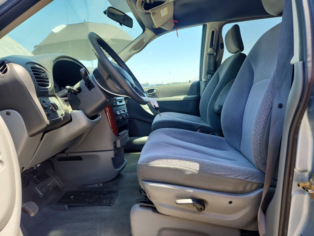 2006 CHRYSLER MINIVAN