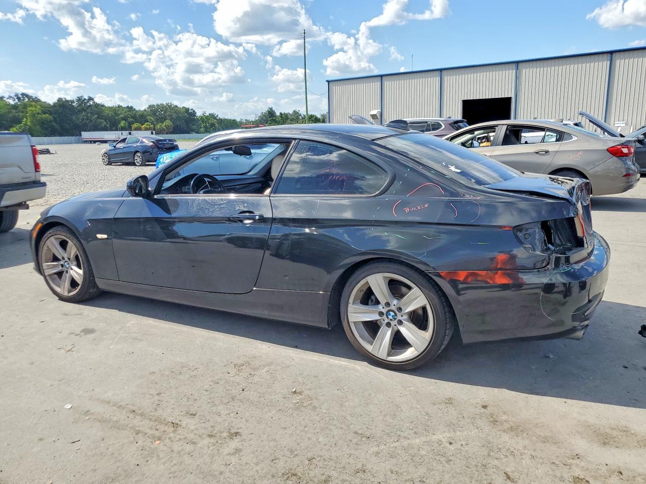 2011 BMW 3 SERIES