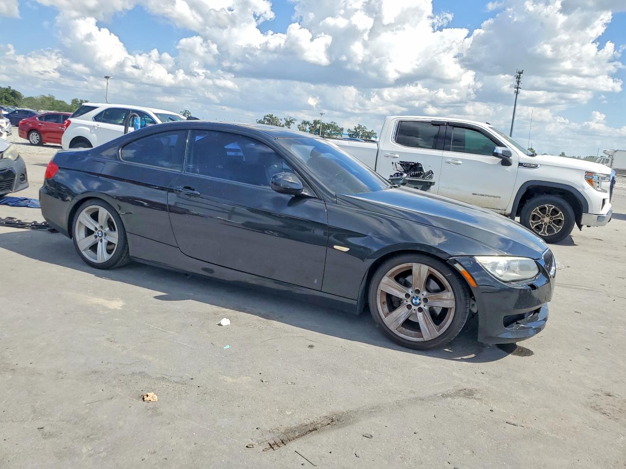 2011 BMW 3 SERIES