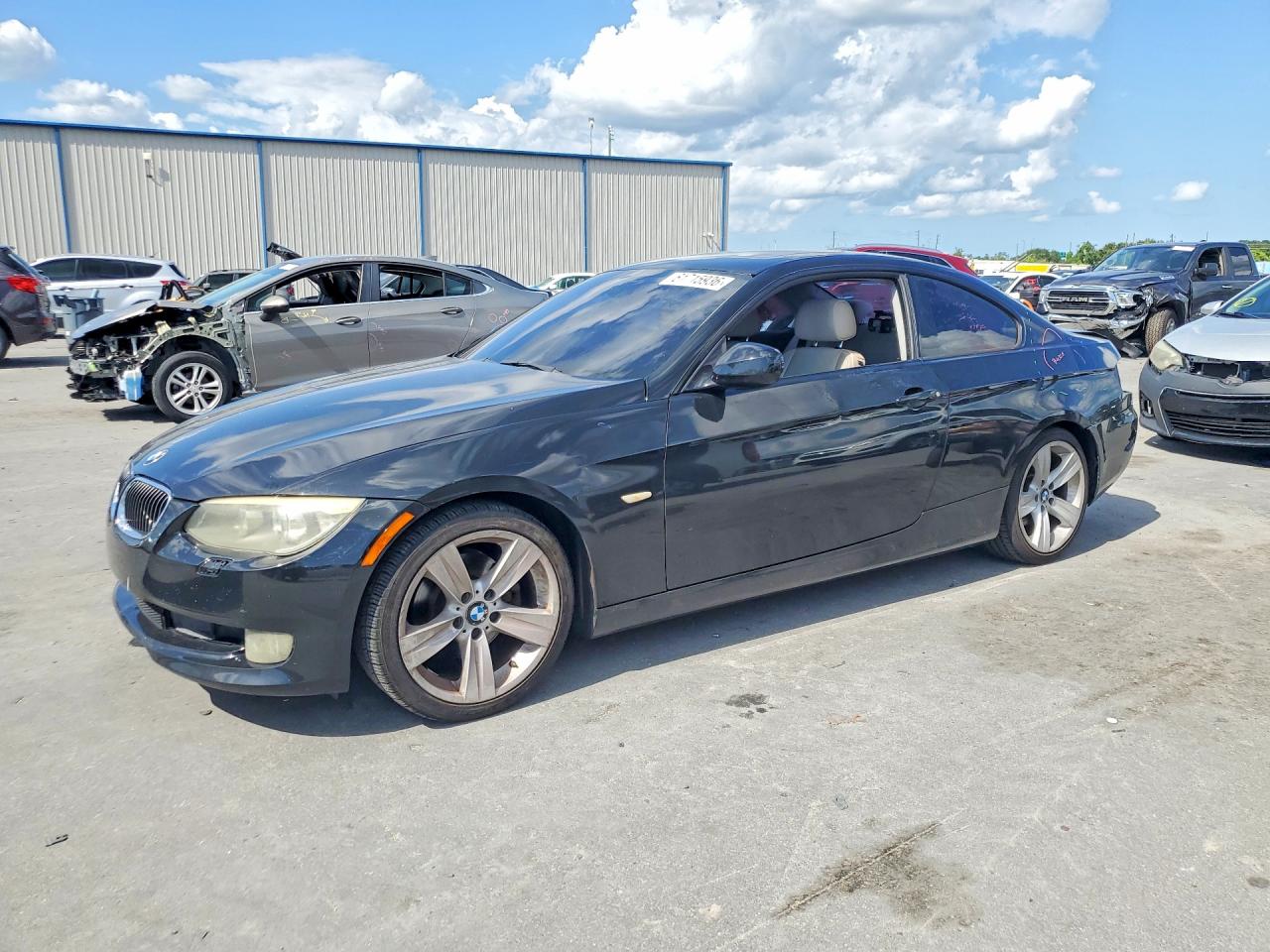 2011 BMW 3 SERIES